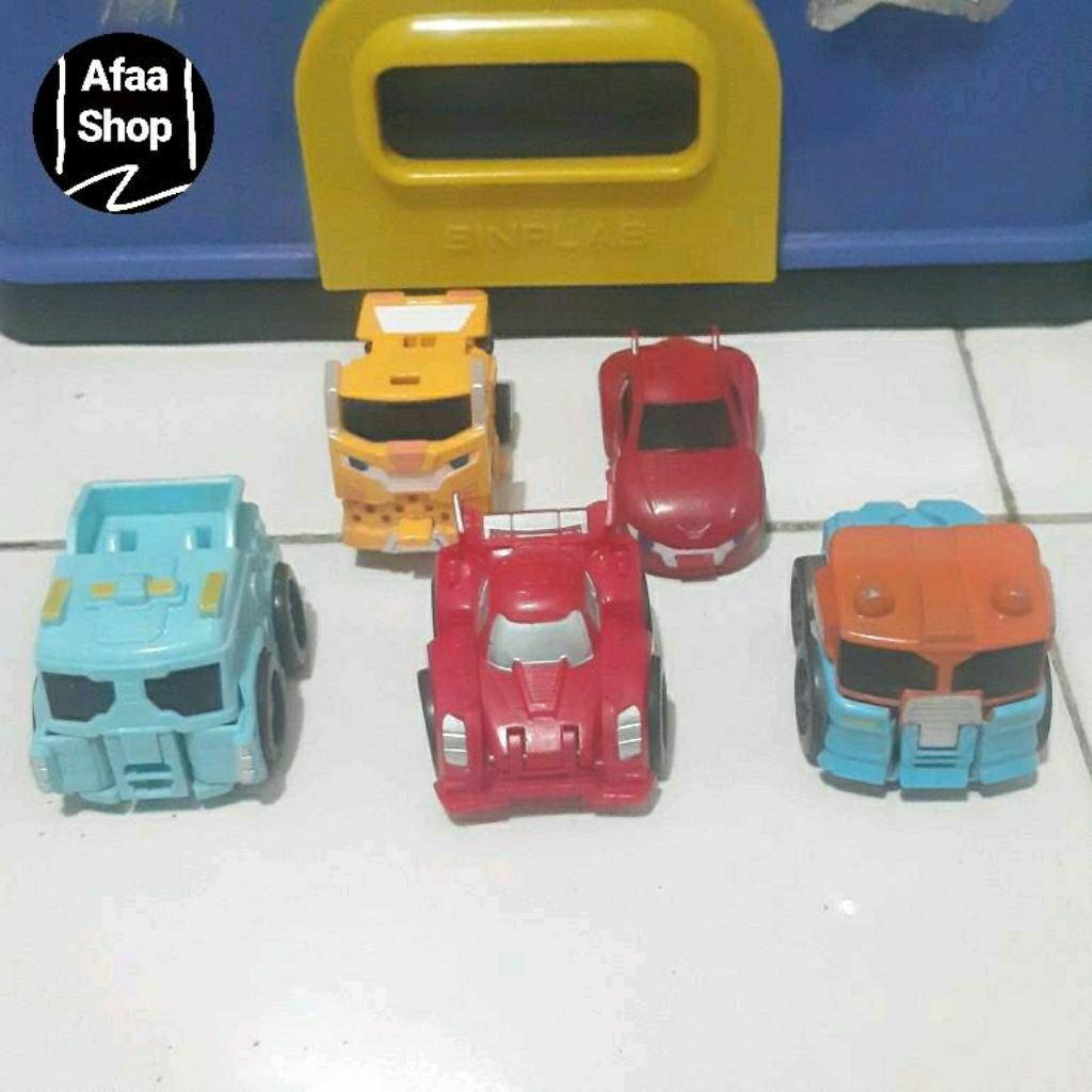 Mainan kids meal cfc mobil car change robot deformation transformers optimus prime 1 set = 4 pcs tak