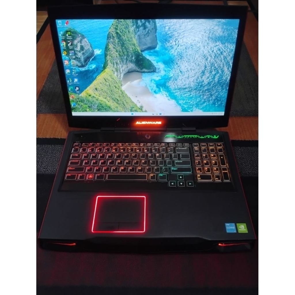 LAPTOP ALIENWARE 17 RED FHD i7 SSD DUAL VGA NVIDIA GTX OC UNLOCKED