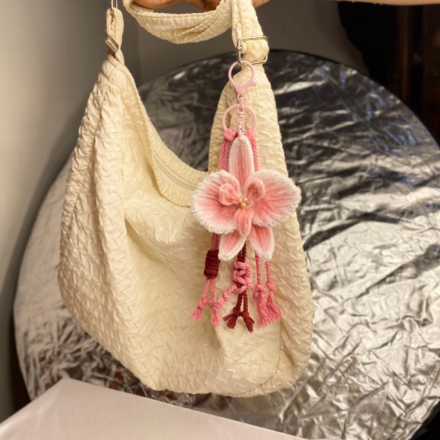 Gantungan Kunci Anggrek bulu kawat