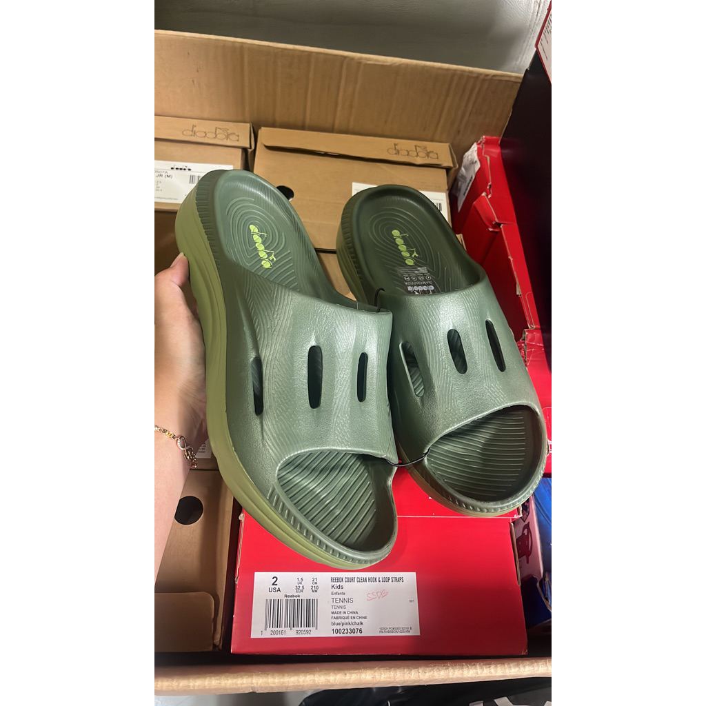 jastip sandal diadora