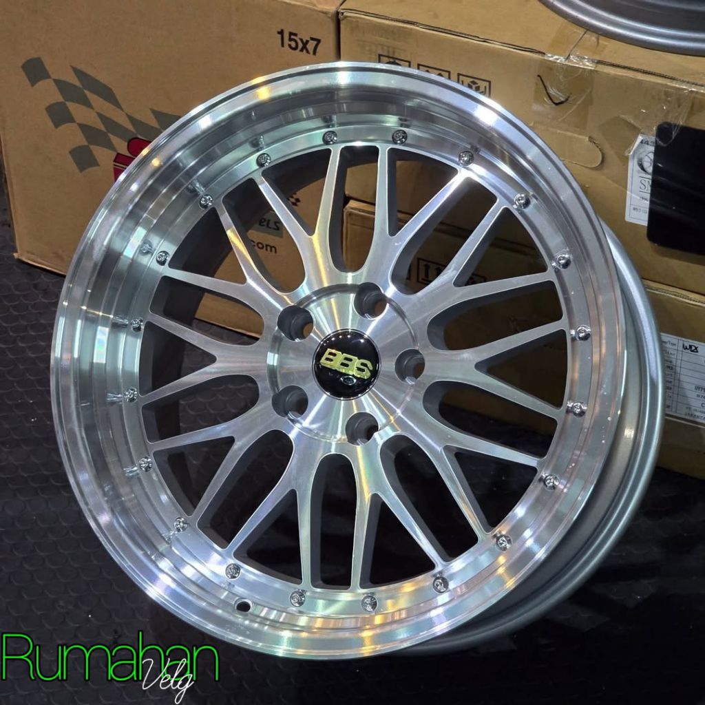 velg bbs lm ring 18 pcd 5x114,3 lebar 8 velg mobil r18 pnp mobil Innova reborn Zenix Venture crv civ