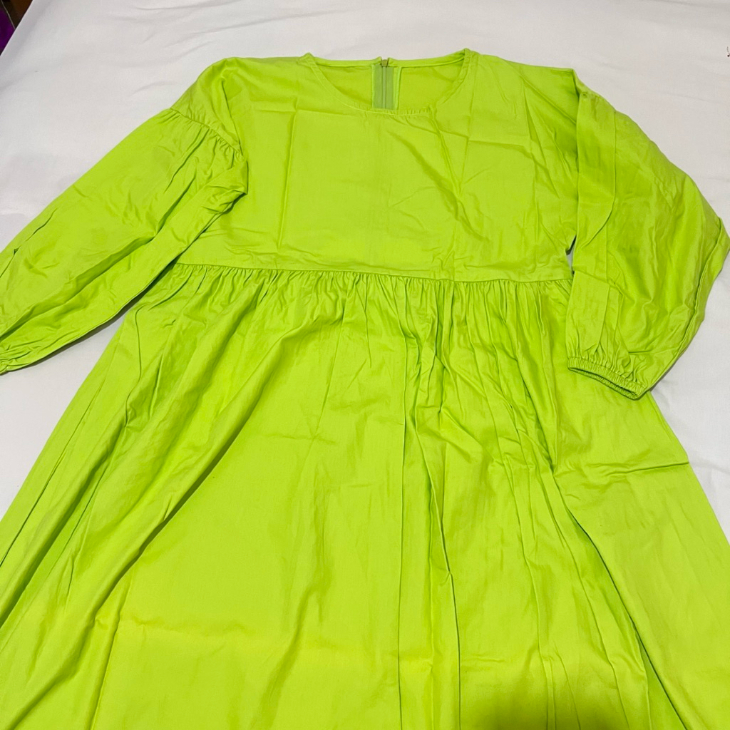 DRESS HIJAU NEON UKURAN L PRELOVED