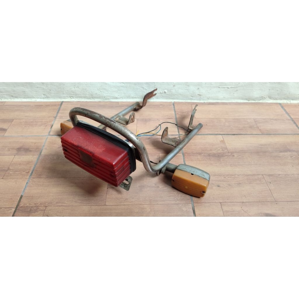 Behel set lampu suzuki a100