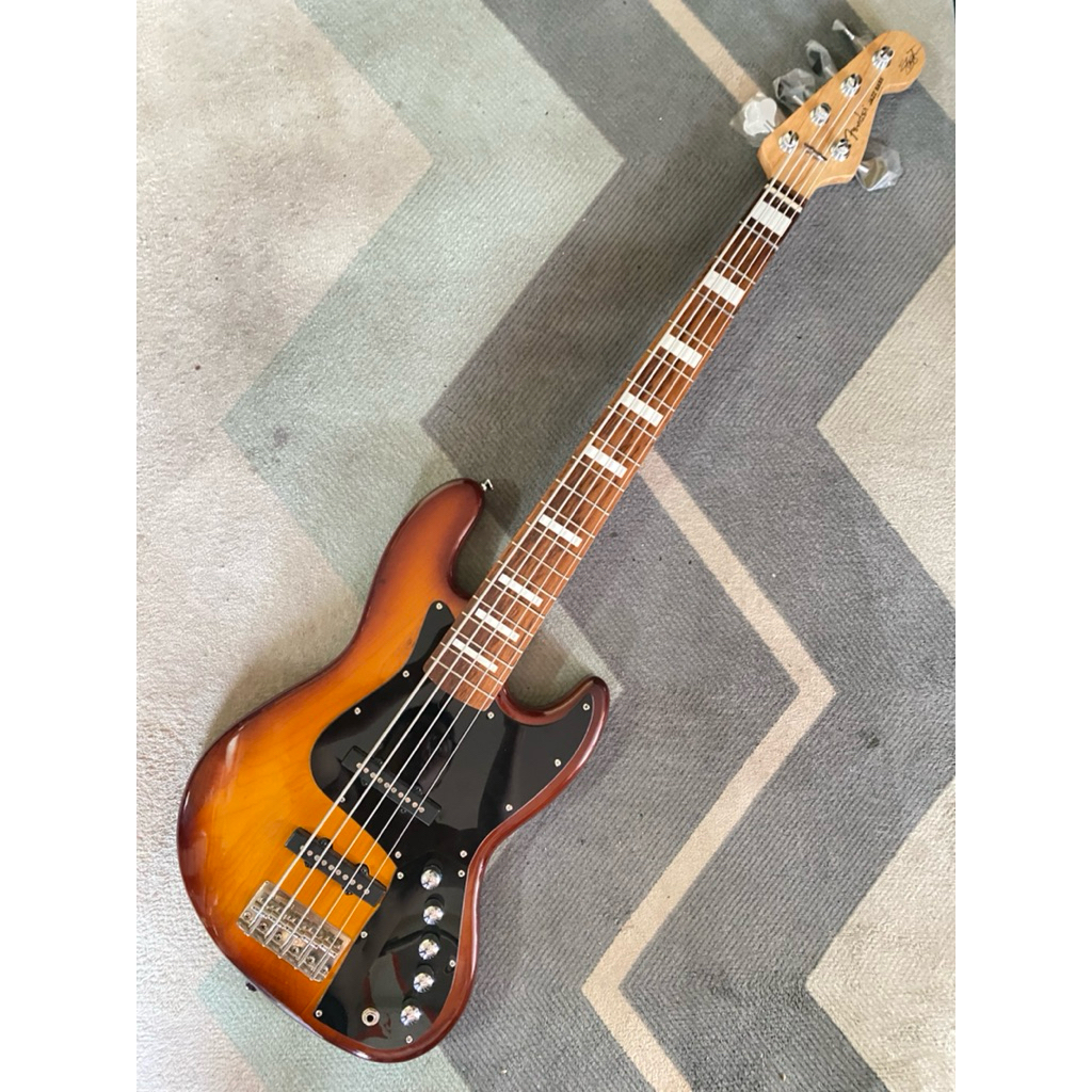 bass fender jazz custom 5string aktif