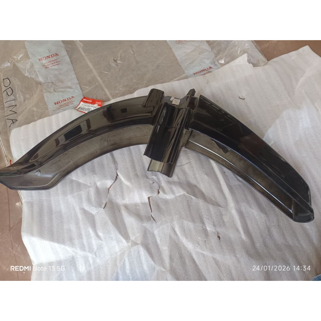 spakbor slebor depan honda astrea prima star hitam original AHM