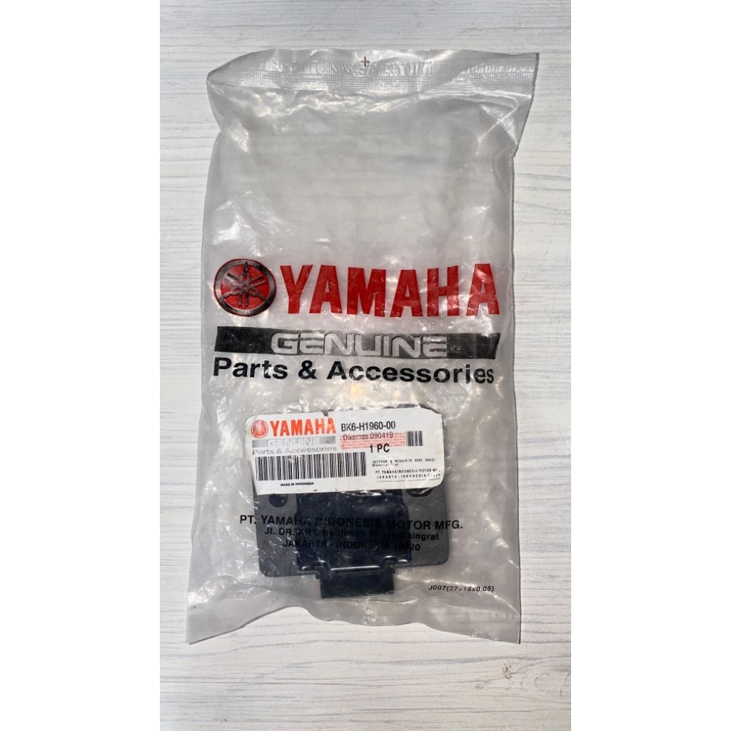 YAMAHA RECTIFIER & REGULATOR ASSY (Bk62) BK6-H1960-00