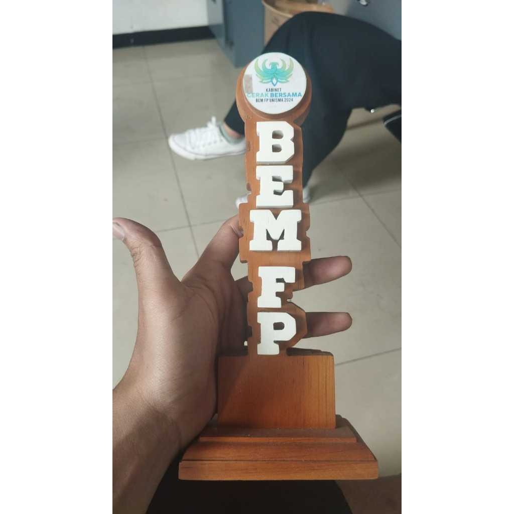 Papan Nama Kayu Jati Custom Ukir Nama Tulosan Timbul