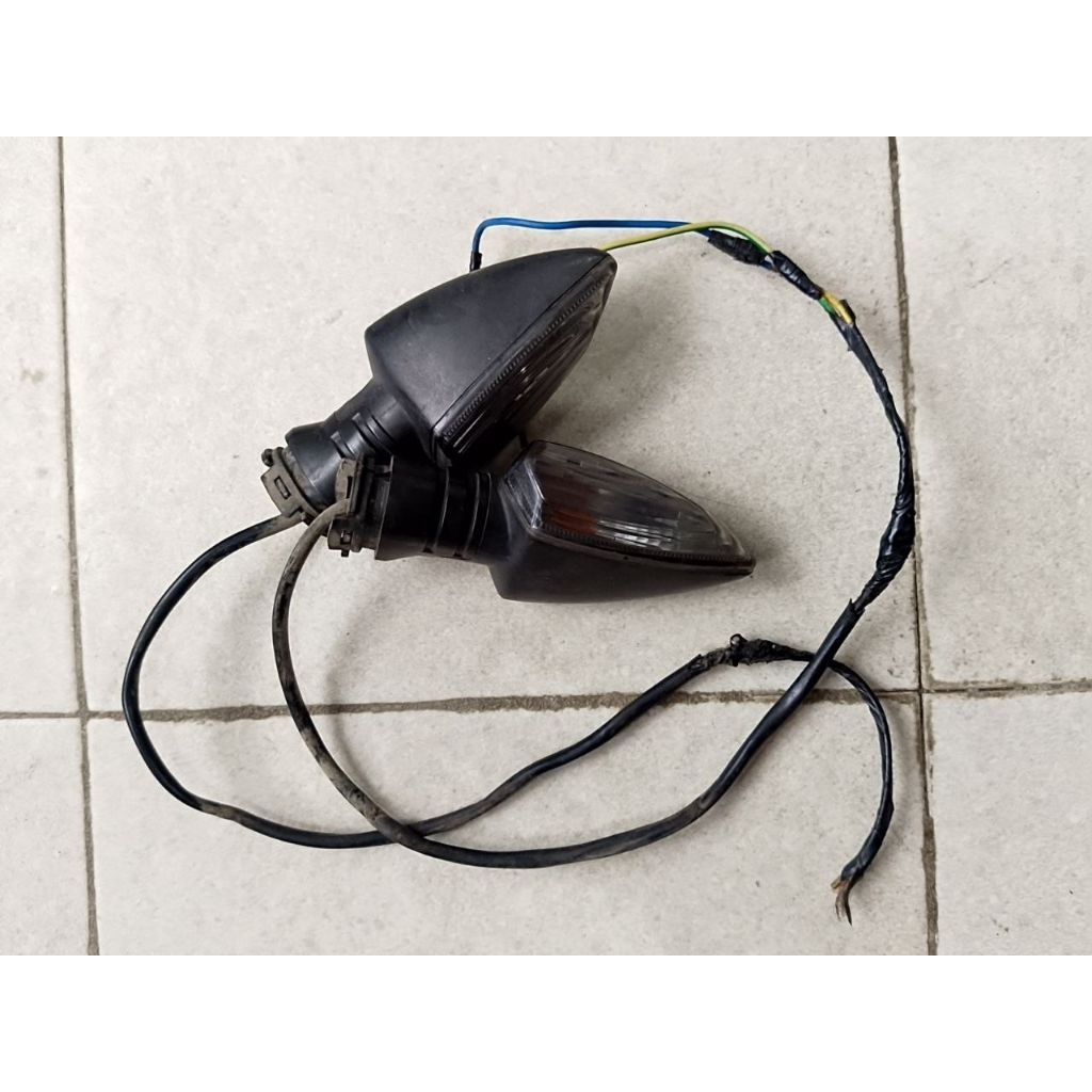 Lampu Sein Yamaha Vixion R15 - Lampu Riting R15 Vixion Original