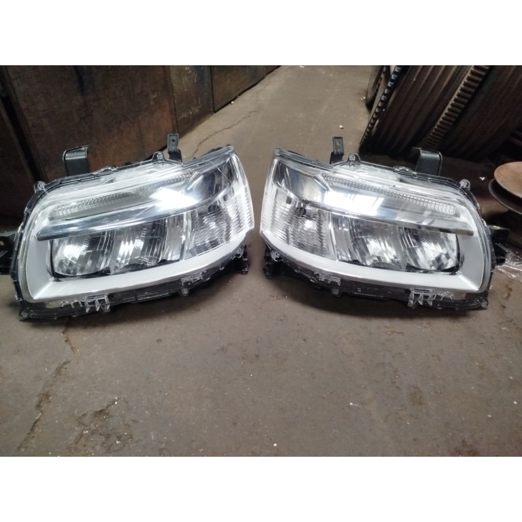 LAMPU DEPAN/HEADLAMP GRAND MAX TOWN ACE ORIGINAL
