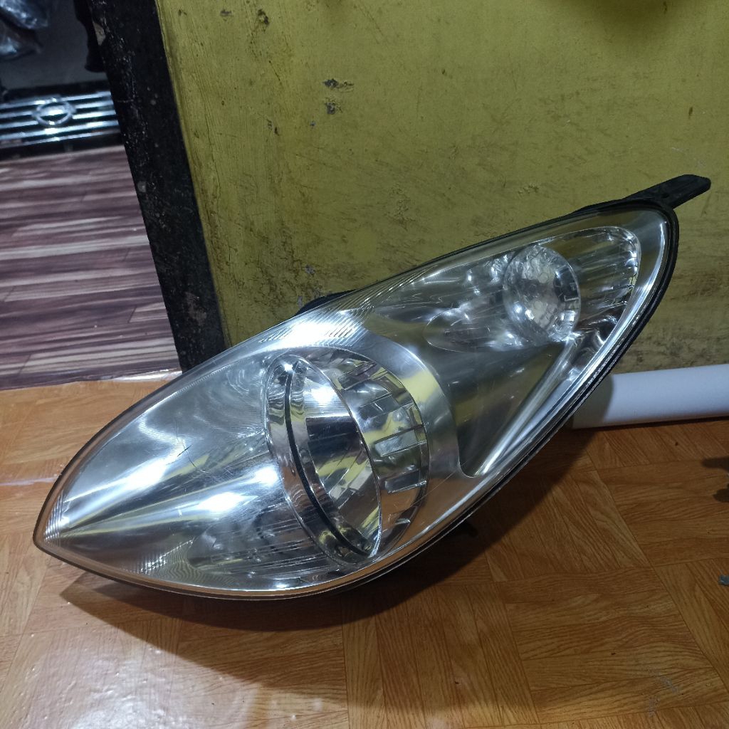 Headlamp Lampu Depan Hyundai i20 Sebelah Kiri Original Second