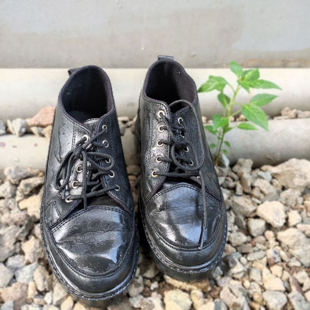 Sepatu Pria Docmart SERVODIO Size 41 Hitam | Preloved | Masih Bagus