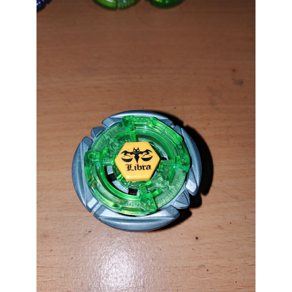 Beyblade metal fight Flame Libra