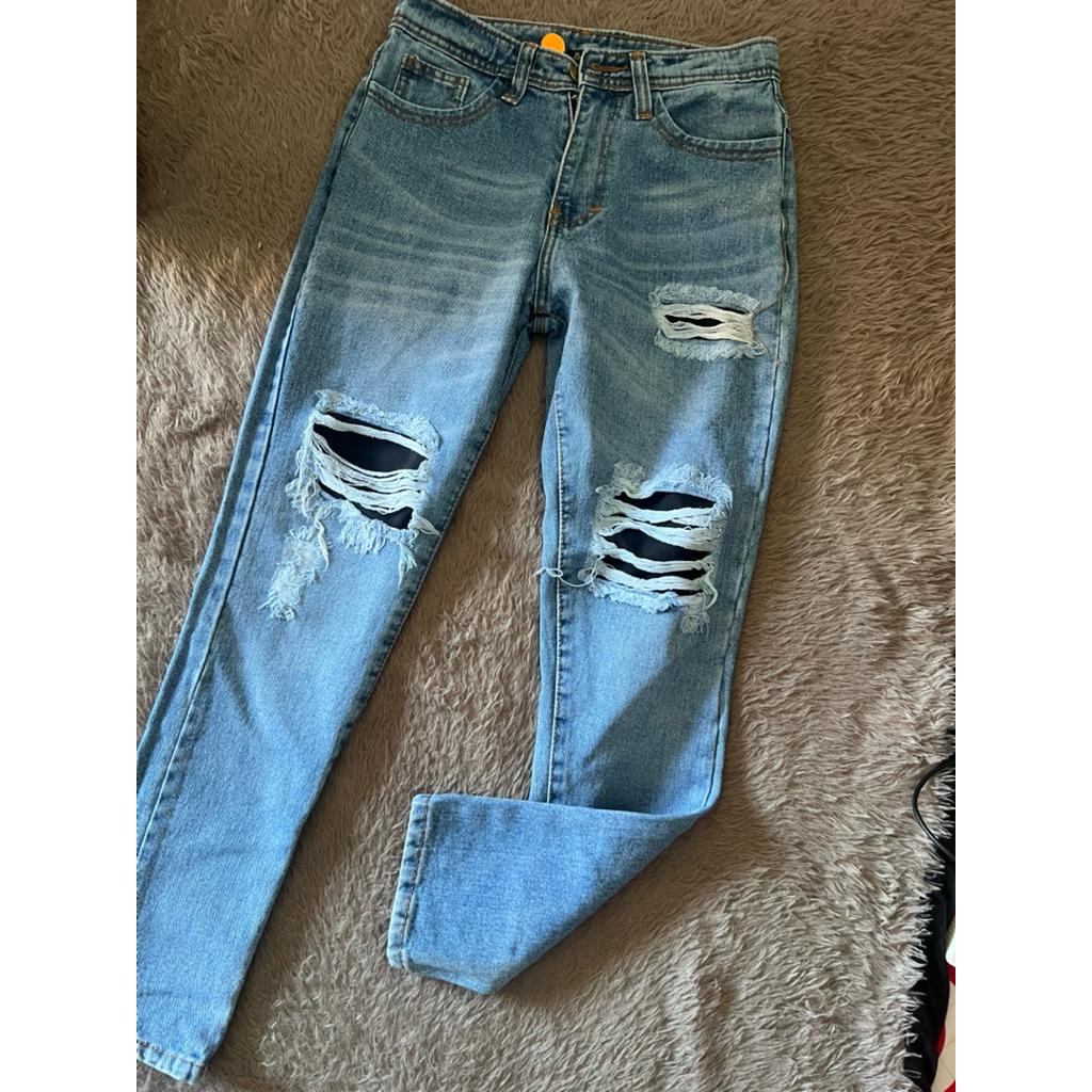 celana jeans sobek benefit