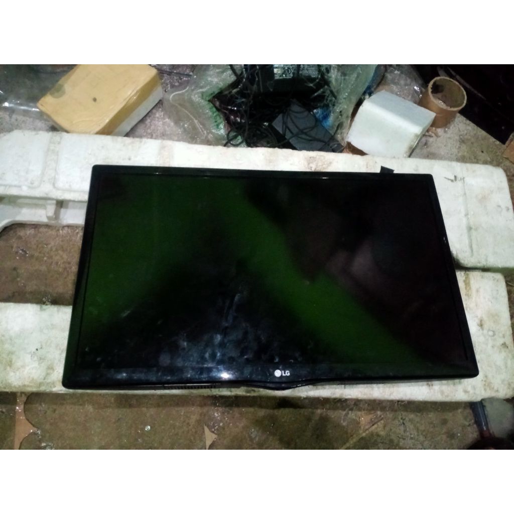 Panel Layar Tv LED 24 inch,LG 24MT48AF Original