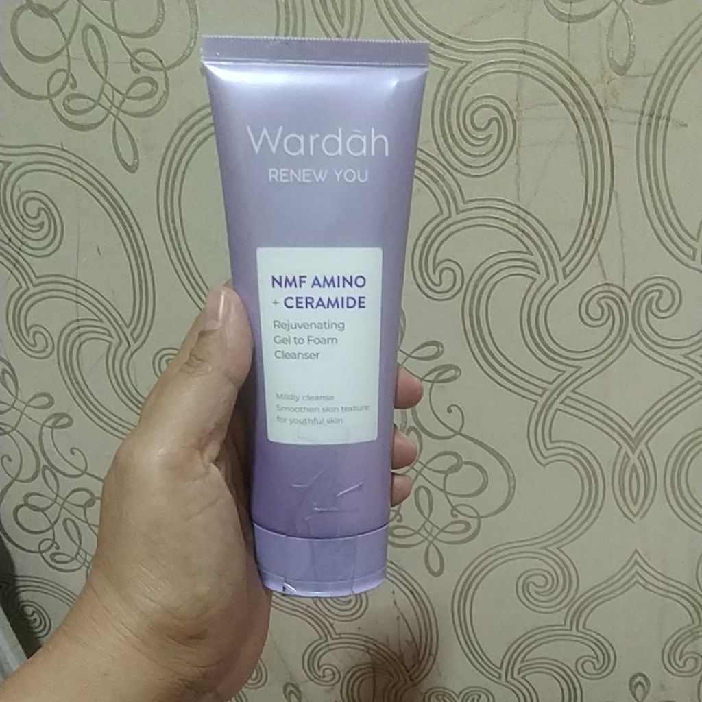 Wardah pencuci muka