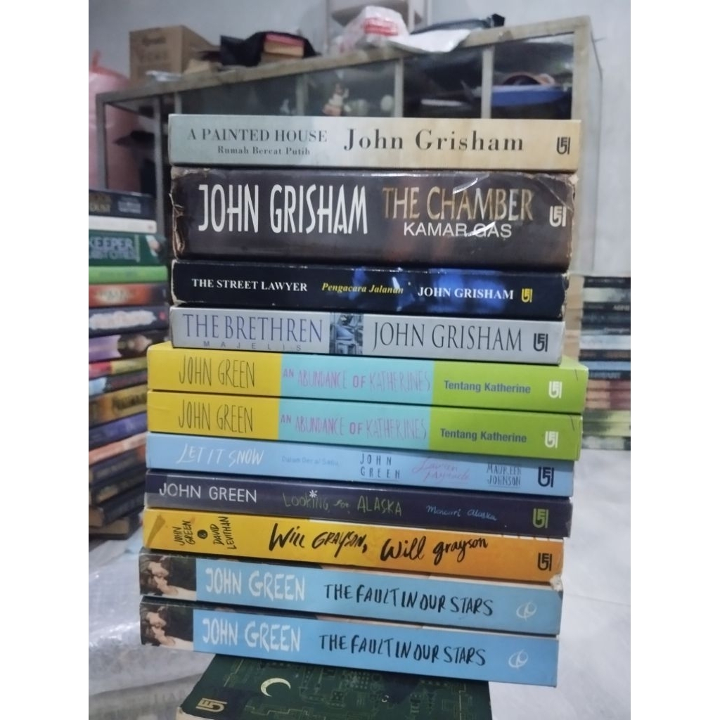 Pesanan John Grisham dan John Green Take All