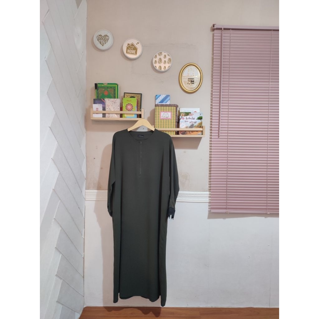 PRELOVED ABAYA WAFA DITSY MOSLEM TARMAC SIZE M CEK DEKSRIPSI