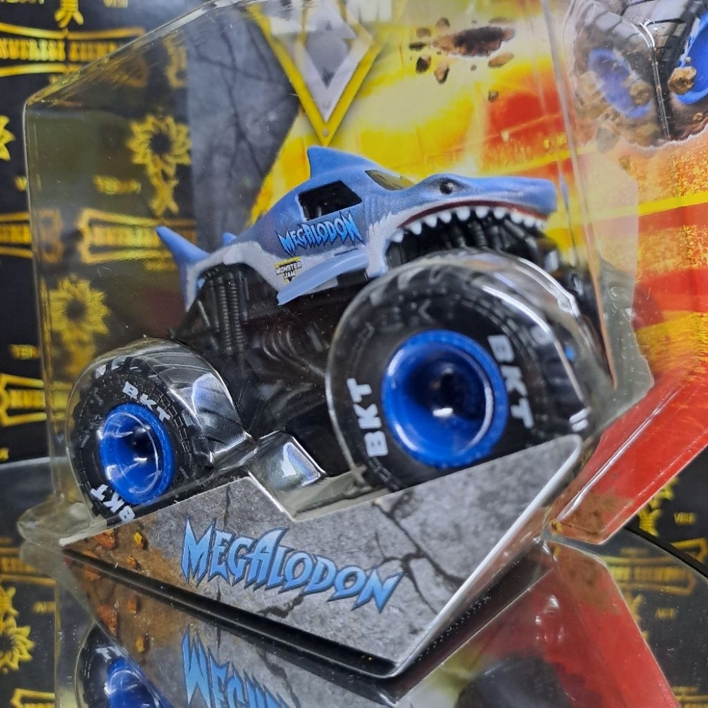 MONSTER JAM MEGALODON SPIN MASTER MONSTER JAM 1:64 MONSTER JAM SERIES 45