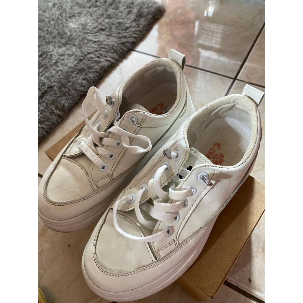 Sepatu Wanita (Cani)