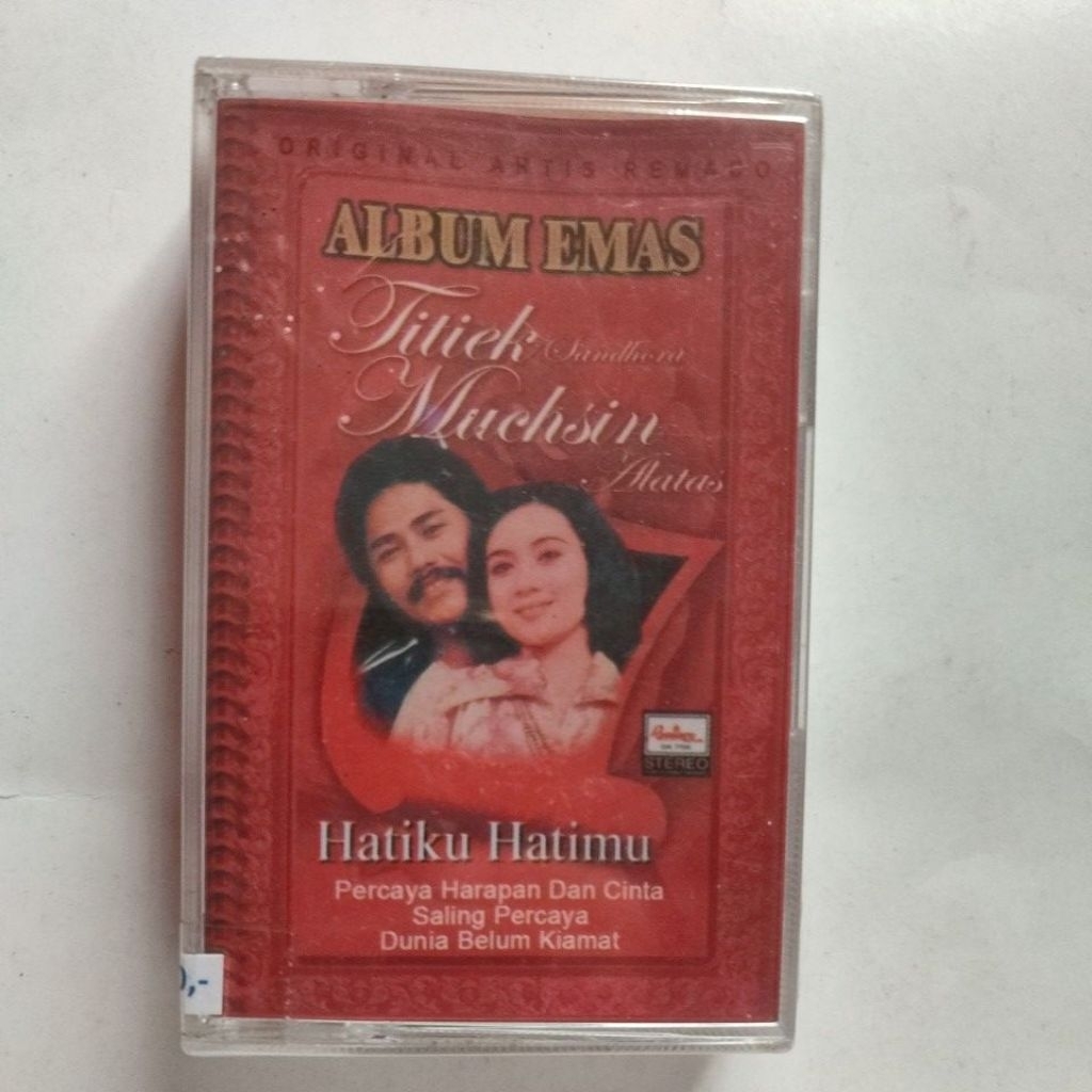 KASET ALBUM EMAS TITIEK SANDHORA & MUCHSIN ALATAS