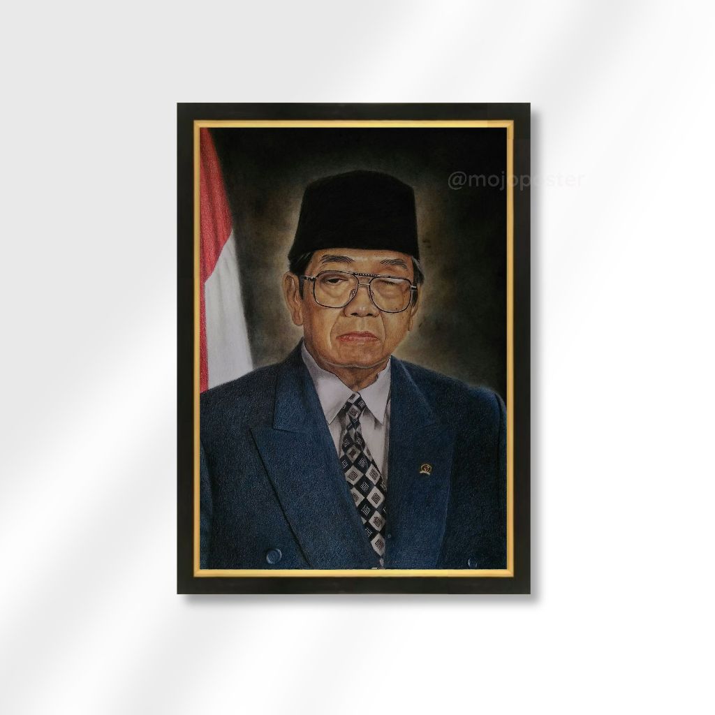 Pajangan Dinding Gus Dur Bingkai Kayu Ukuran 45x65 cm