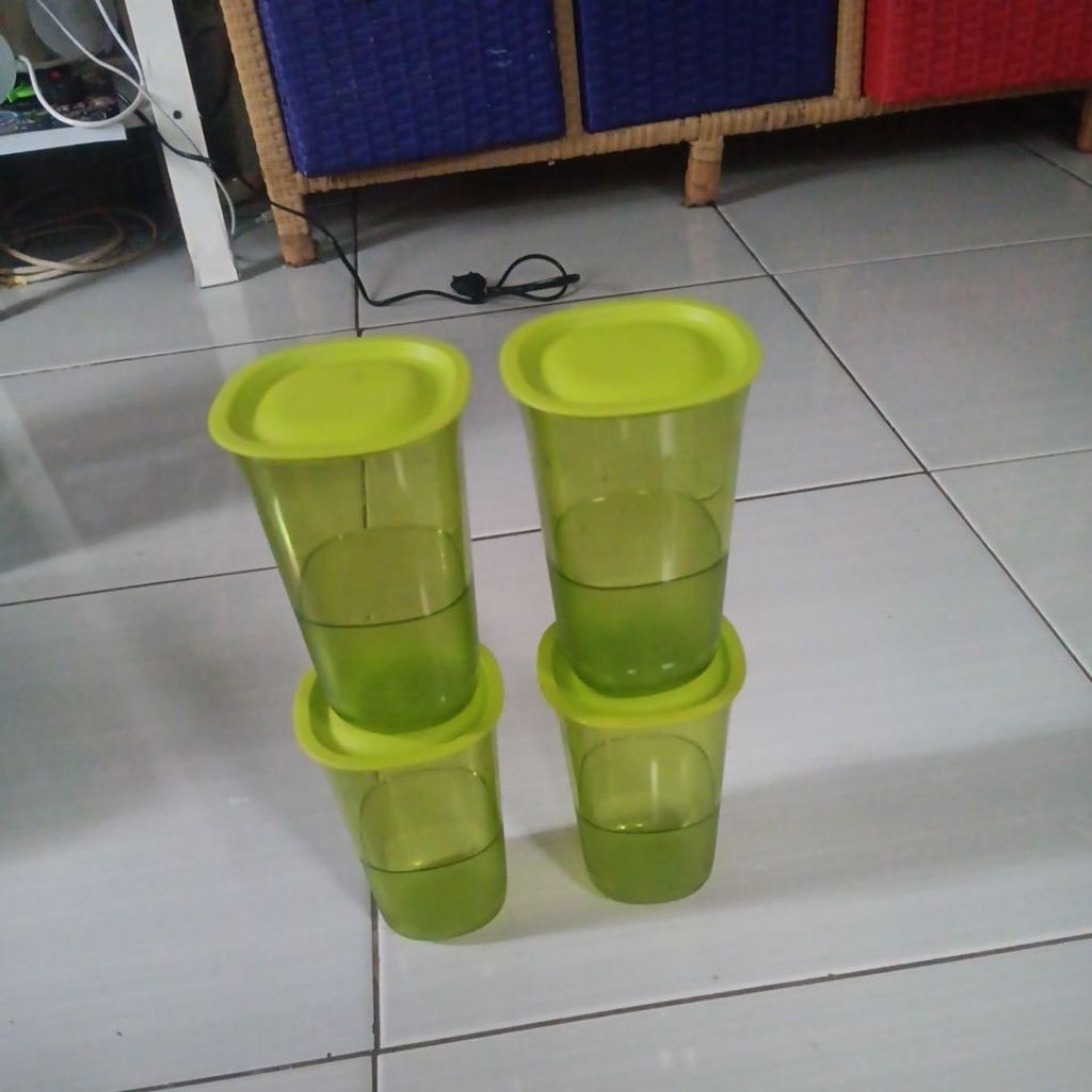 crystalline low glass tupperware