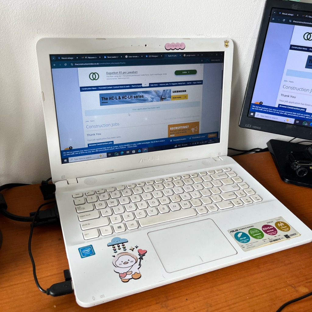 Laptop Asus X441 White Minus