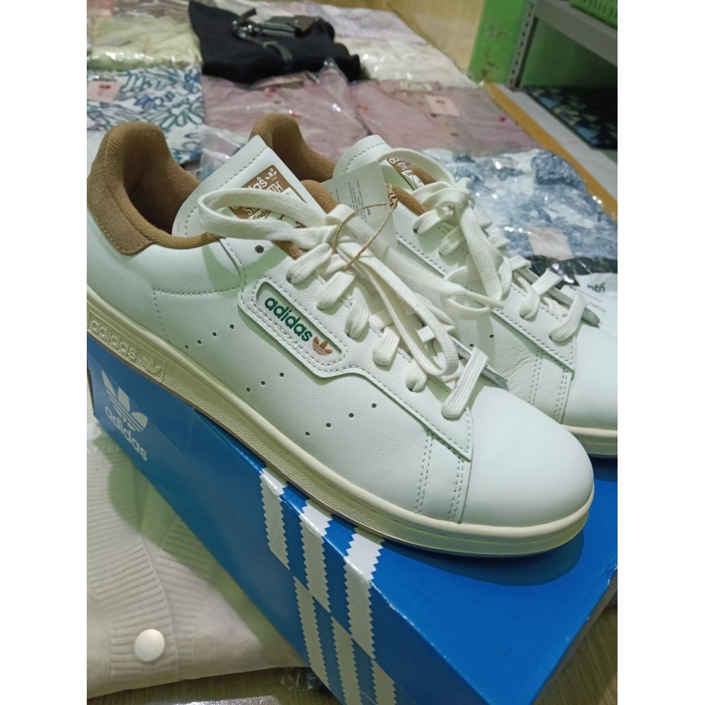 Sepatu Adidas Size 42