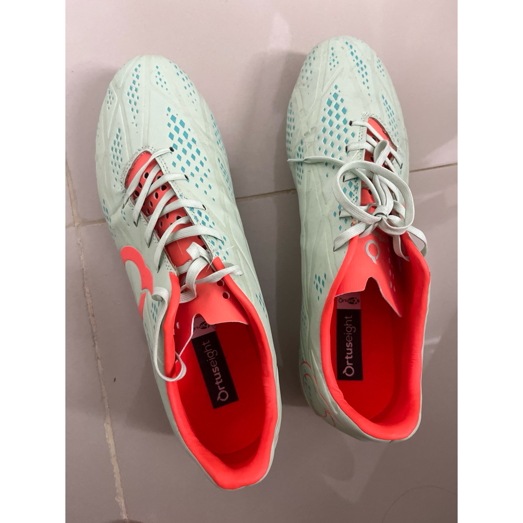 Sepatu Bola Ortuseight Forte Meteor FG 100% Original (PRELOVED - SIZE 46 (29.5cm)). NETT. NO NEGO