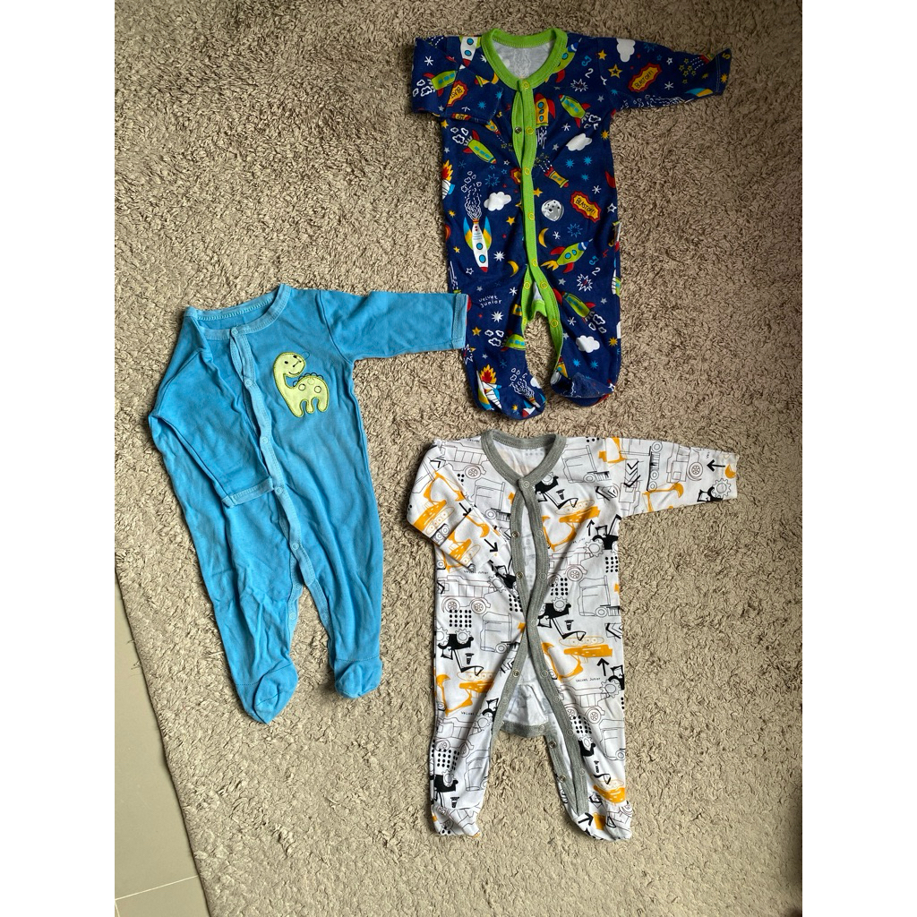 Baju bayi merk velvet juniori 6-9bln