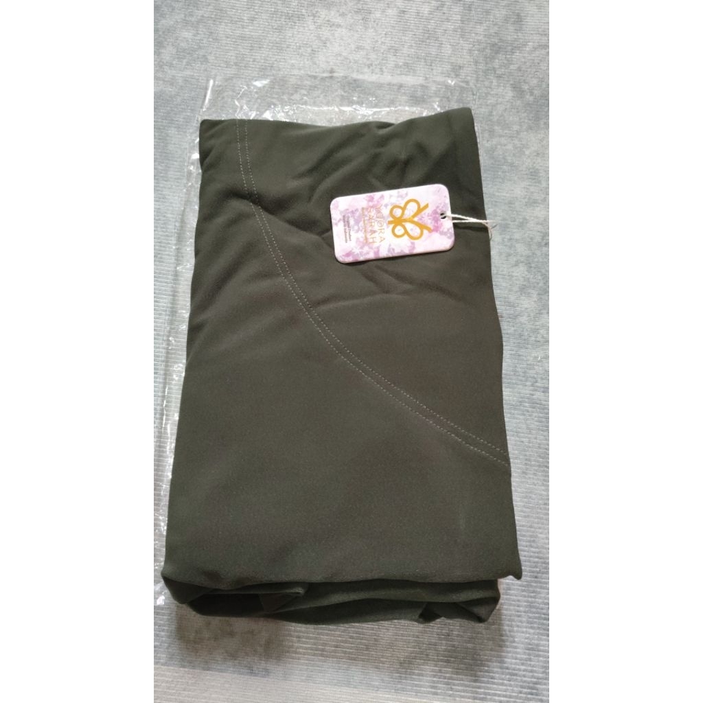 New tag bergo sporty yoora Sarah size L warna army