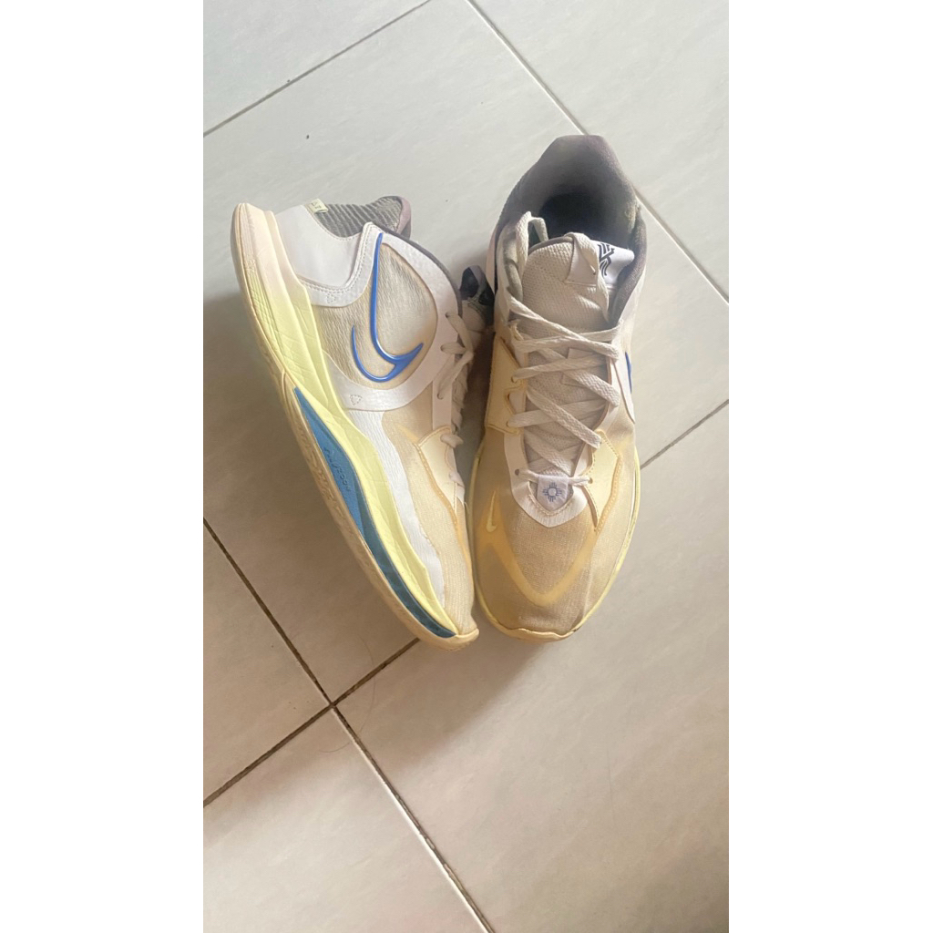 sepatu basket nike kyrie iriving