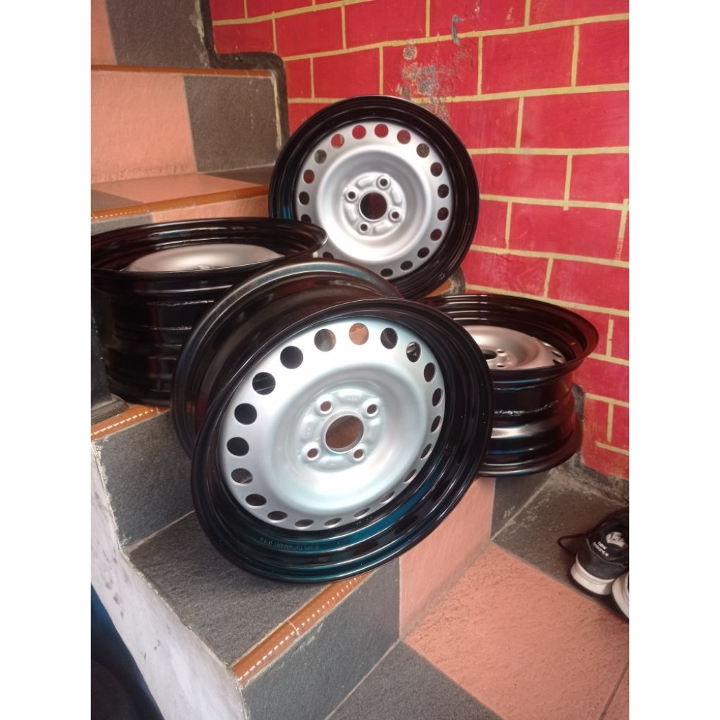 Velg kaleng custom R15