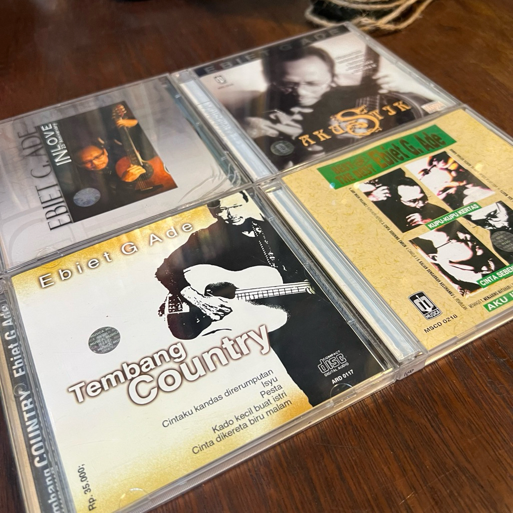 Kumpulan Compac Disc CD Ebiet G.Ade Original