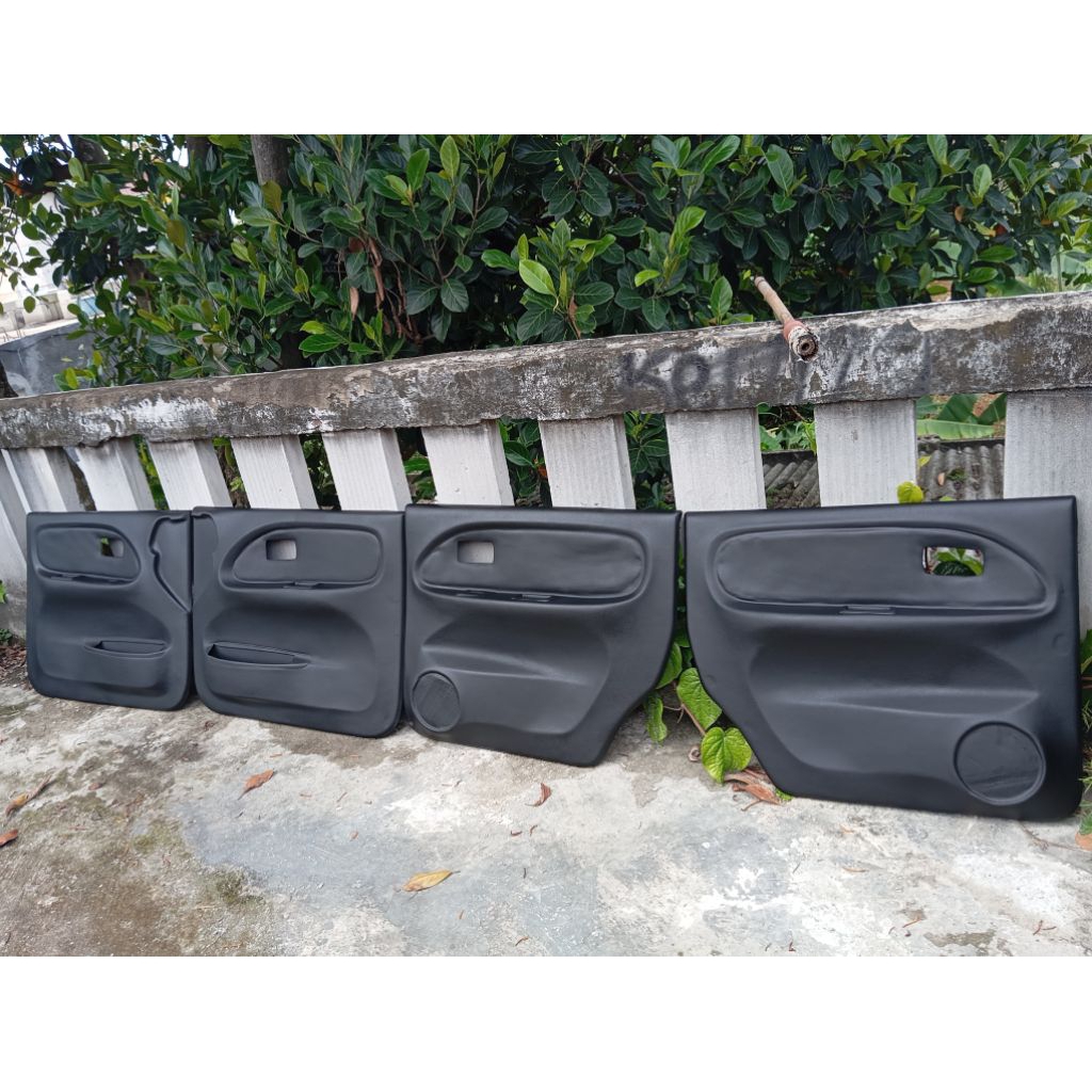 doortrim pintu mobil Panther kotak 4pcs