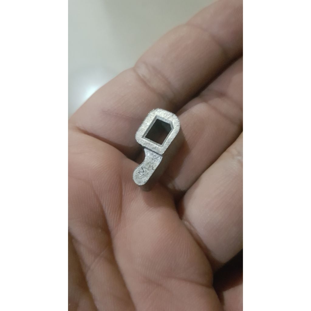 pelatuk stut kopling angka 9 kopling vespa