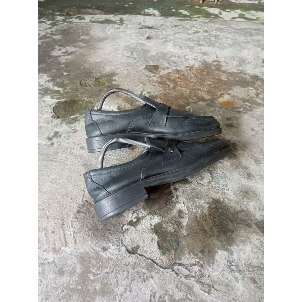 sepatu second loafers sz 41