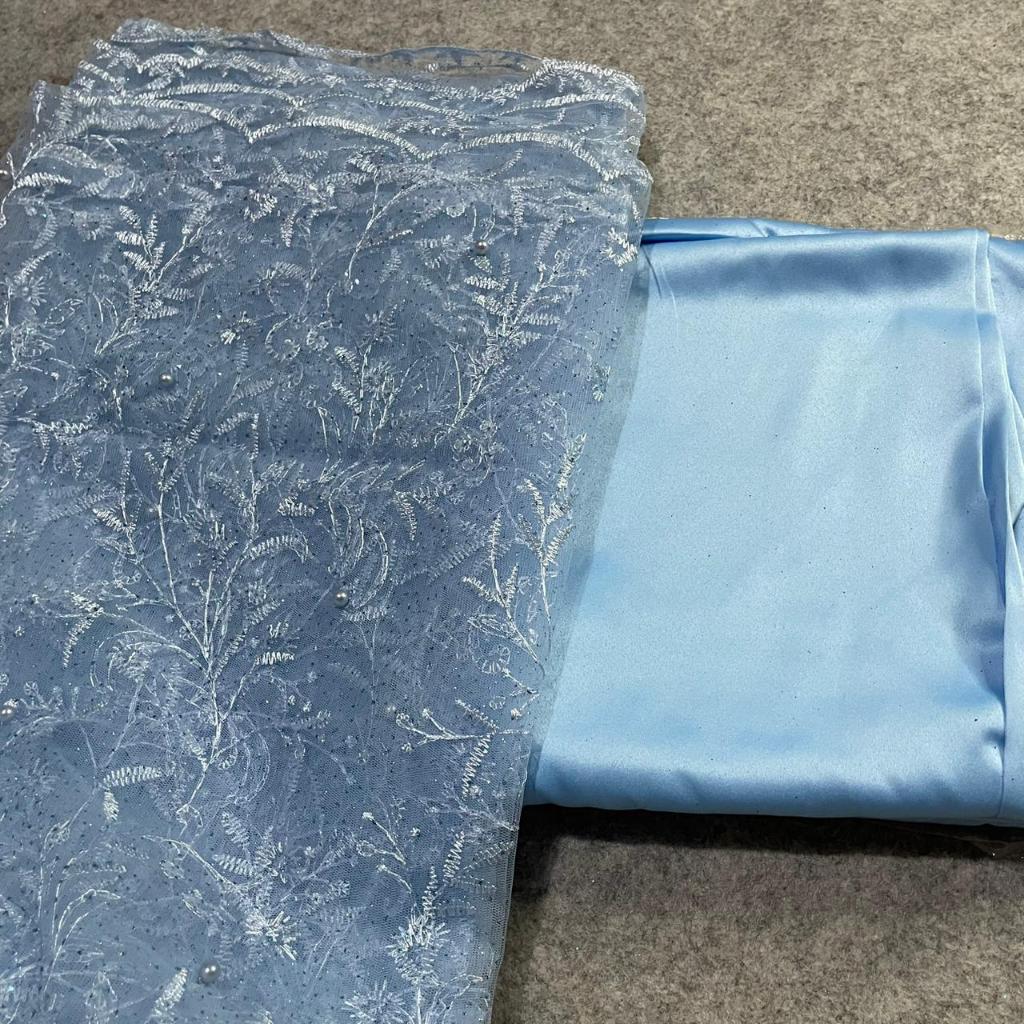 Kain Brukat Satin Biru / Kain Tile Brukat Kebaya Motif Akar Bunga Mutiara