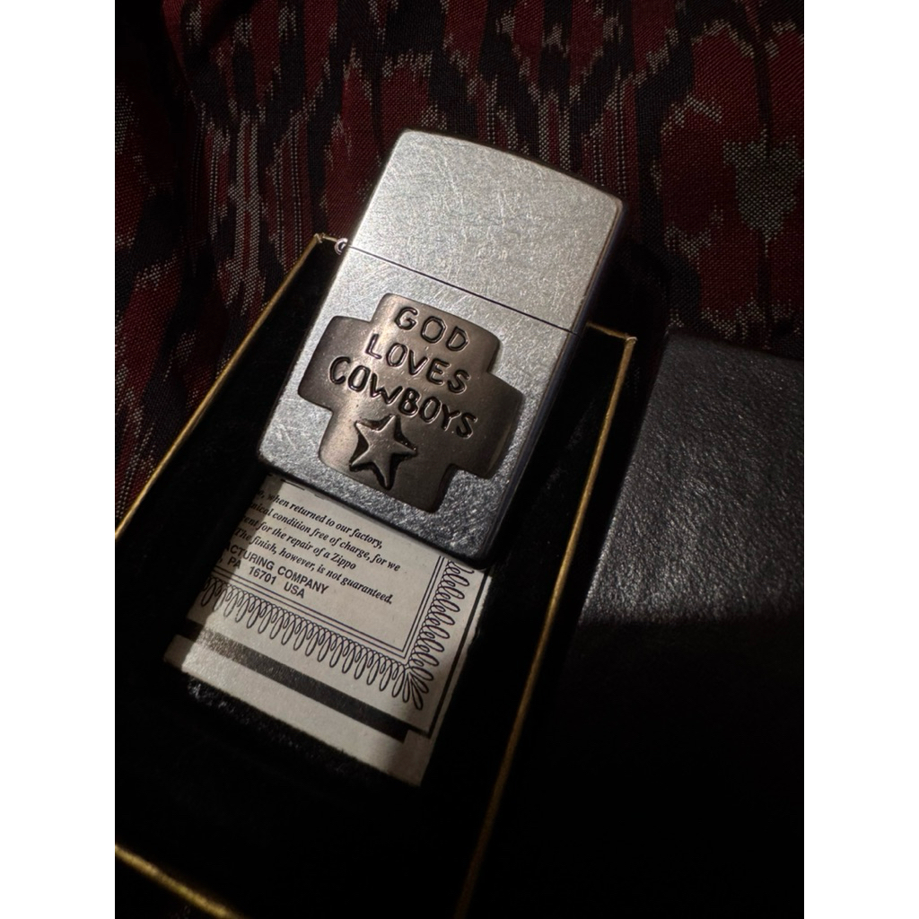 Zippo God Love Cowboy   RARE items Nos   New Original Autentic Zippo