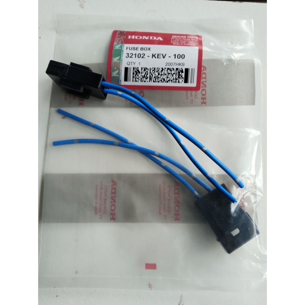 rumah dudukan sekring fuse box besar  universal(fuse box)