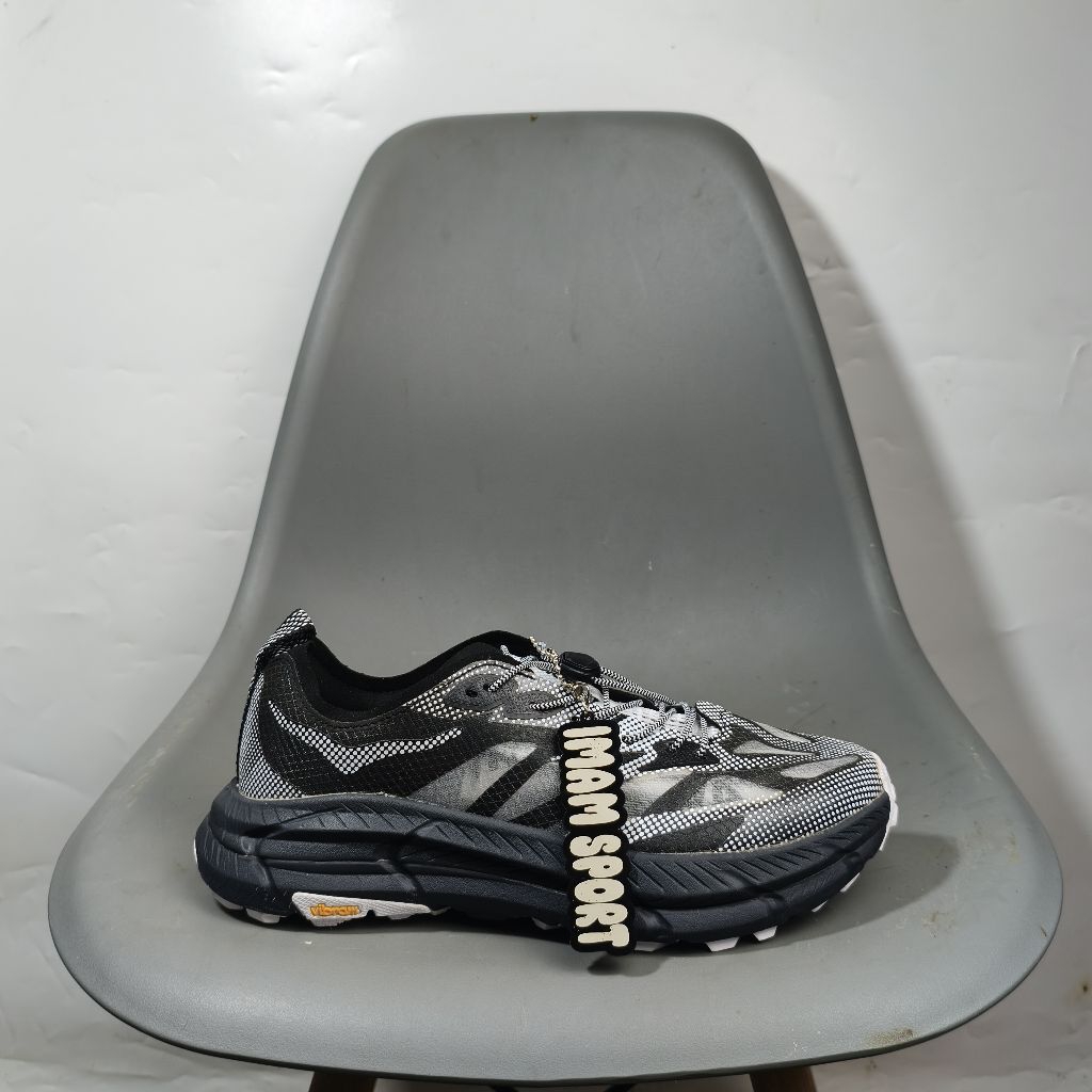 Sepatu Hoka One One Mafate Speed 4 Lite Black White