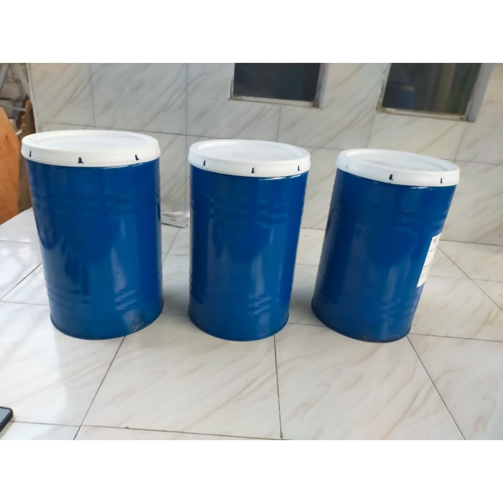 kursi drum besi .kursi warung.kursi cafe kursi tamu kursi murah dari drum sangat kuat tebal.dan awet