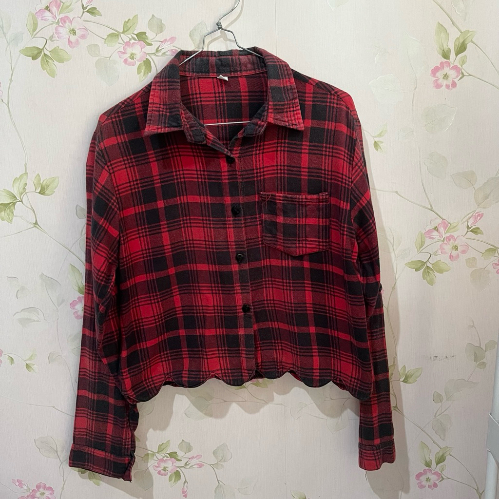 kemeja crop kotak-kotak