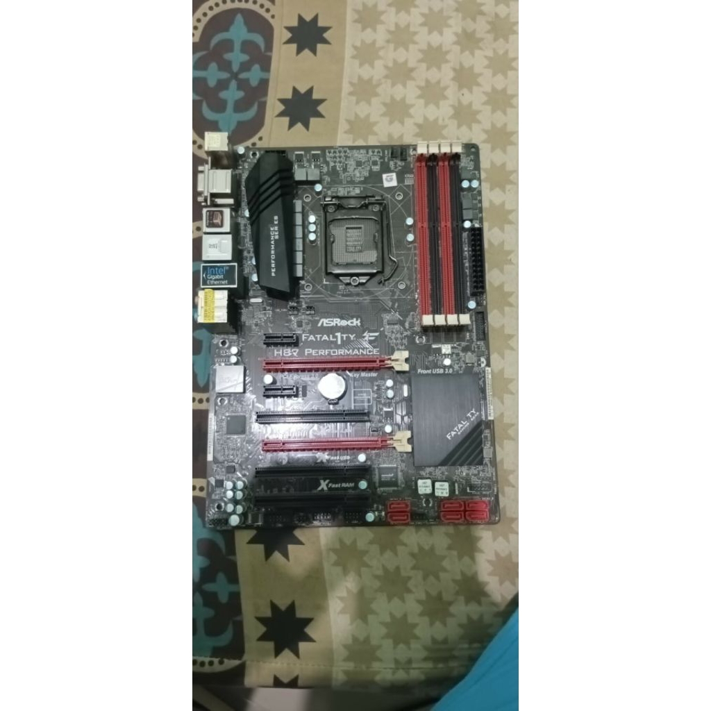 mobo ASRock fatality h87 performance