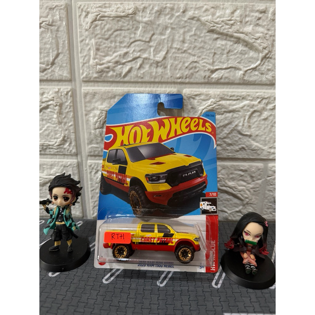 Hot wheels Treasure Hunt