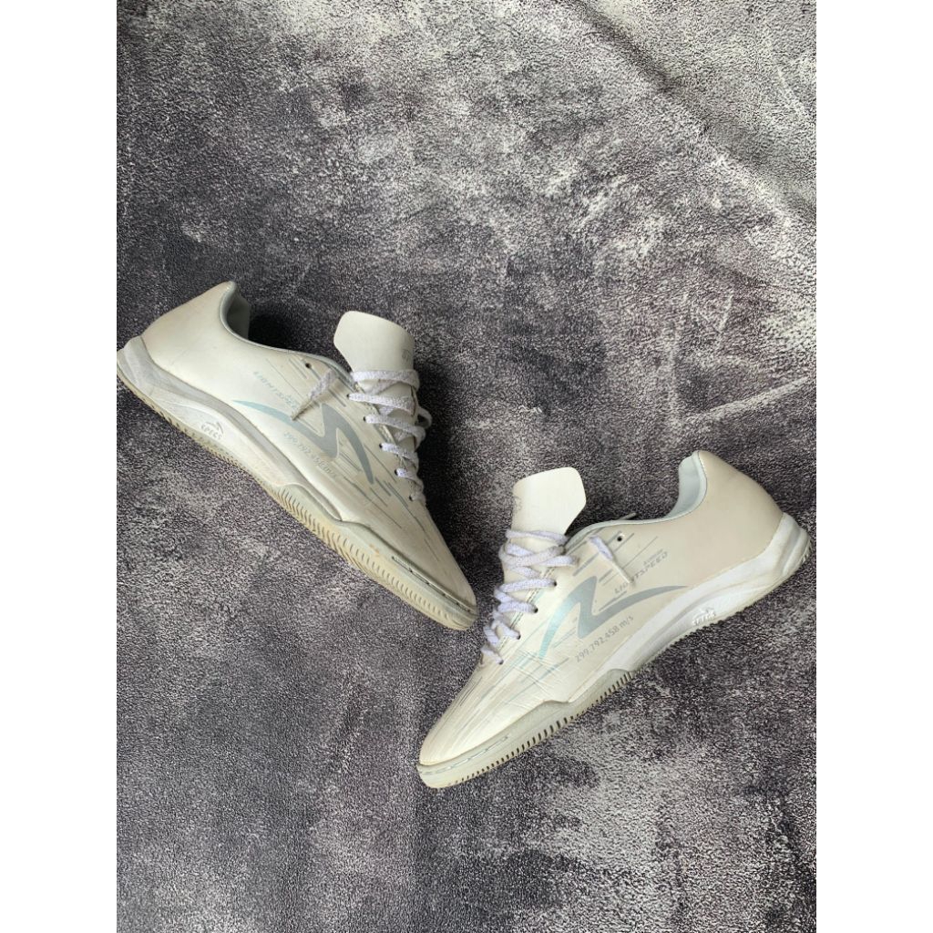 SPECS LIGHTSPEED REBORN IN ILUMINATE SZ 39