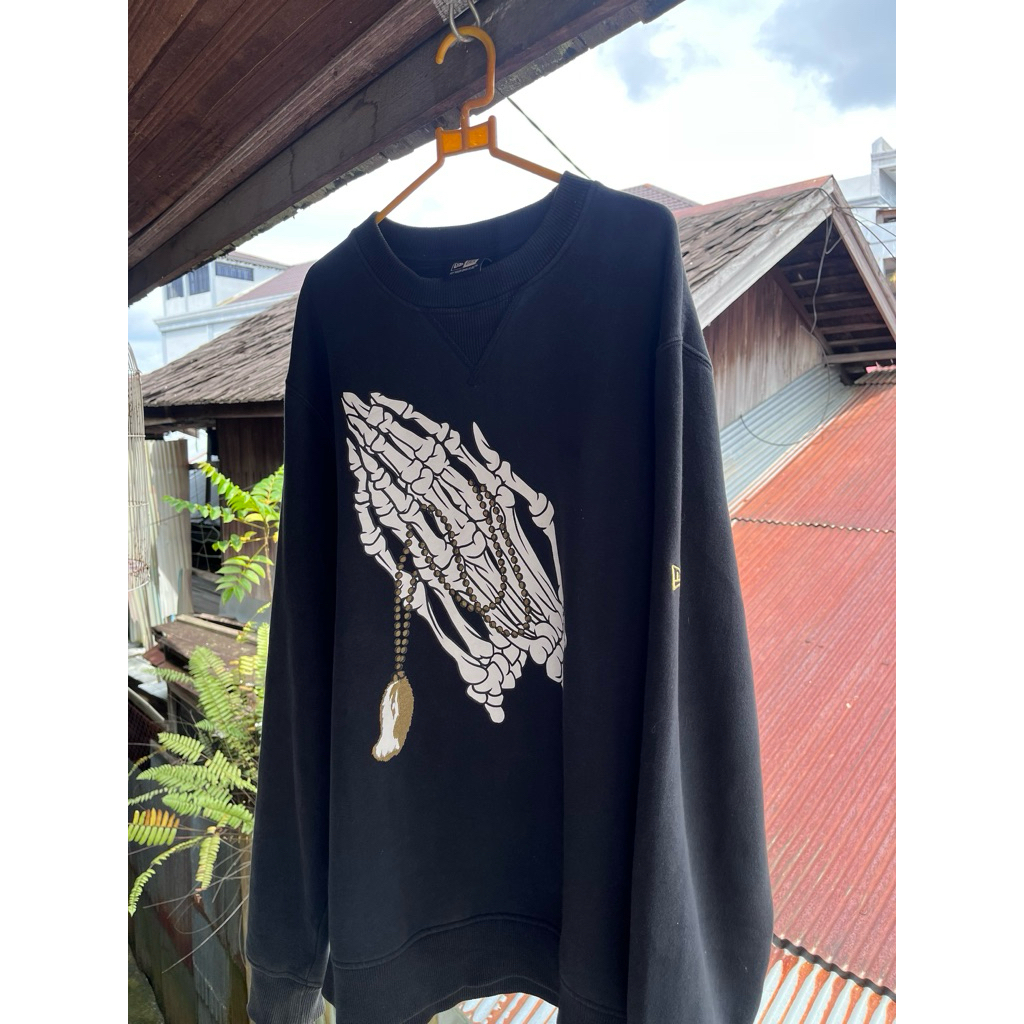 CREWNECK NEW ERA (SECOND/BEKAS)