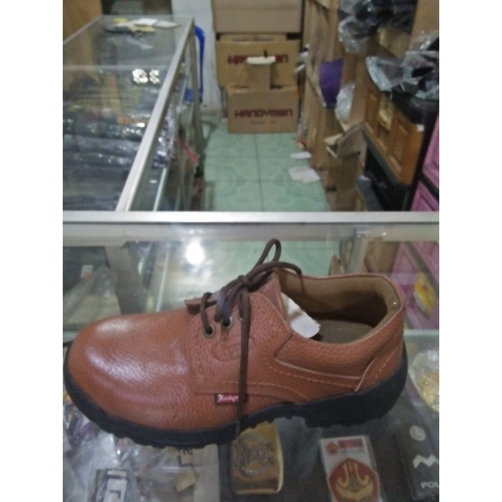 sepatu safety handyman ukuran 40, 41, 43