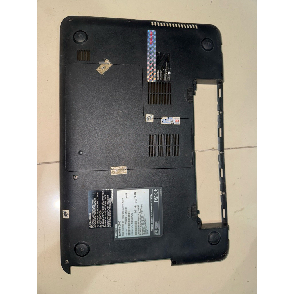 casing bawah toshiba C800 mulus