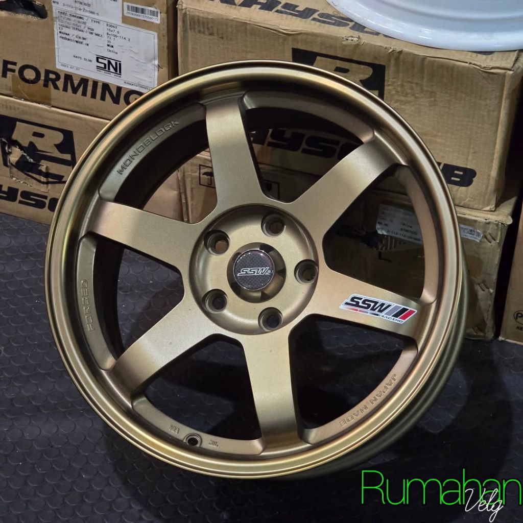 velg te37 original ssw Thailand r17 lebar 8 velg mobil ring 17 pnp velg racing r17 Innova reborn ven